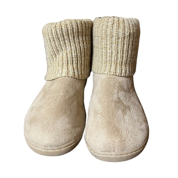 Airwalk Shoes - Airwalk Lounge Booties Size 9/10